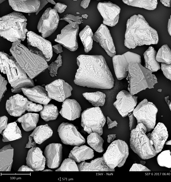 药物颗粒的原始图像